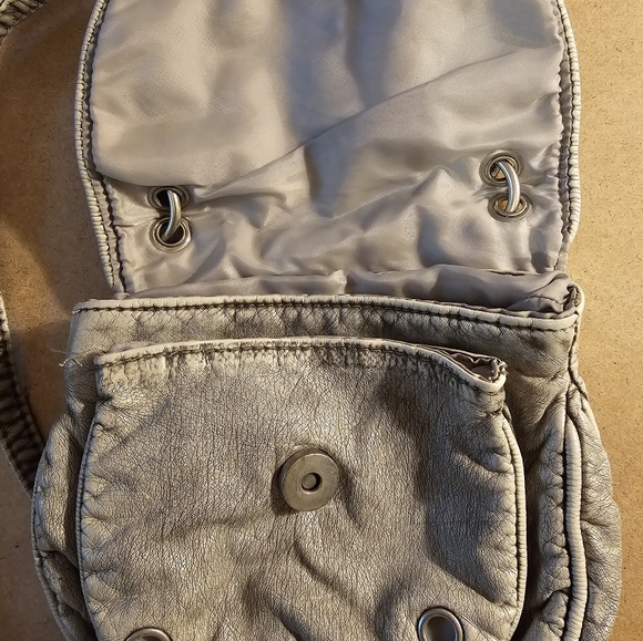 Studded purse - Picture 3 of 5